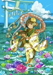 Rule 34 | 1girl, buchi (qooo003), cloud, flower, flower on head, highres, japanese clothes, kimono, ocean, partially submerged, scenery, sky, solo, umbrella