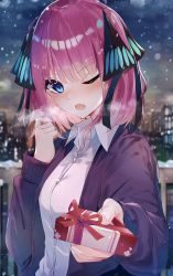Rule 34 | 1girl, blue eyes, breath, butterfly hair ornament, buttons, collared shirt, commentary request, dress shirt, gift, go-toubun no hanayome, hair ornament, hair ribbon, hand up, highres, holding, holding gift, incoming gift, jacket, kurokuro illust, long sleeves, looking at viewer, medium hair, nakano nino, night, one eye closed, open mouth, outdoors, pink hair, ribbon, shirt, snowing, solo, upper body, valentine, white shirt, winter