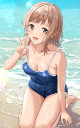 Rule 34 | 1girl, beach, blue one-piece swimsuit, blush, brown eyes, brown hair, competition school swimsuit, covered navel, day, highres, idol, idolmaster, idolmaster shiny colors, kneeling, light brown hair, light particles, looking at viewer, medium hair, ocean, one-piece swimsuit, outdoors, sakuragi mano, sand, school swimsuit, swimsuit, tenpa (tenpa2190), v, water