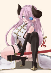 Rule 34 | 1girl, black gloves, blue eyes, breasts, draph, gloves, granblue fantasy, hair ornament, hair over one eye, highres, horns, katana, large breasts, looking at viewer, narmaya (granblue fantasy), pink hair, purple hair, simple background, solo, spread legs, squatting, sword, teriton, thighs, weapon
