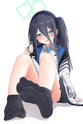 Rule 34 | 1girl, absurdres, aris (blue archive), bare legs, black hair, black socks, blue archive, blue eyes, blush, feet, foot focus, hair between eyes, highres, long hair, looking at viewer, lts kakuyo, no shoes, open mouth, side ponytail, simple background, sitting, skirt, socks, soles, solo, white background