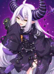 Rule 34 | 1girl, ahoge, ankle cuffs, ascot, belt, black belt, blush, braid, cage unlimited, chain, coat, collar, crow (la+ darknesss), demon girl, demon horns, fang, feet out of frame, grey hair, hand on own hip, hand to own mouth, highres, hololive, horns, la+ darknesss, long hair, long sleeves, looking at viewer, metal collar, multicolored hair, open mouth, pantyhose, pointy ears, purple coat, purple hair, purple pantyhose, sidelocks, single leg pantyhose, sleeves past fingers, sleeves past wrists, solo, streaked hair, striped horns, very long hair, virtual youtuber, wide sleeves, yellow ascot, yellow eyes