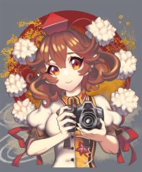 Rule 34 | 1girl, bad id, bad pixiv id, brown eyes, brown hair, camera, cheong ha, grey background, hat, holding, holding camera, looking at viewer, pointy ears, pom pom (clothes), pom pom (cheerleading), puffy short sleeves, puffy sleeves, shameimaru aya, short sleeves, smile, solo, tokin hat, touhou, upper body