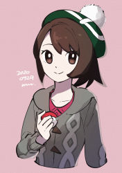 Rule 34 | 1girl, absurdres, bob cut, brown eyes, brown hair, buttons, cable knit, cardigan, closed mouth, collarbone, collared dress, commentary, creatures (company), dated, dress, game freak, gloria (pokemon), green hat, grey cardigan, hat, highres, holding, holding poke ball, hooded cardigan, looking at viewer, mugiccha2, nintendo, pink background, pink dress, poke ball, poke ball (basic), pokemon, pokemon swsh, short hair, signature, smile, solo, tam o&#039; shanter, upper body