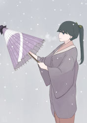 Rule 34 | 1girl, black hair, blue eyes, bow, breath, closed mouth, commentary request, from side, green bow, grey background, hair bow, holding, holding umbrella, houshou (kancolle), japanese clothes, kantai collection, kimono, long hair, looking to the side, mihama machi, oil-paper umbrella, opening, ponytail, purple umbrella, red kimono, smile, snow, solo, umbrella