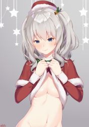 Rule 34 | 10s, 1girl, bell, breasts, capelet, christmas, cleavage, closed mouth, clothes lift, eyebrows, fur trim, grey background, grey hair, groin, hair bell, hair between eyes, hair ornament, hat, holly, kantai collection, kashima (kancolle), lifting own clothes, long hair, long sleeves, mistletoe, navel, no bra, red hat, red shirt, ribs, santa costume, santa hat, shirt, shirt lift, signature, smile, solo, star (symbol), stomach, twintails, upper body, you06