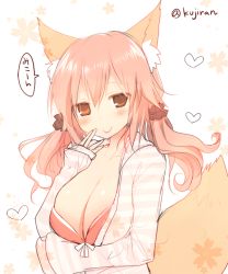 Rule 34 | 10s, 1girl, :&gt;, animal ears, blush, breast hold, breasts, cleavage, fate/extra, fate (series), female focus, fox ears, hair ornament, hair scrunchie, heart, kujiran, large breasts, looking at viewer, official alternate costume, pink hair, scrunchie, smile, solo, tamamo (fate), tamamo no mae (fate/extra), tamamo no mae (spring casual) (fate), twintails, twitter username, yellow eyes