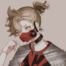 Rule 34 | 1boy, absurdres, ahoge, bad boy (module), blonde hair, brown background, chain, chain leash, collar chain (jewelry), covering own mouth, gas mask, headphones, highres, kagamine len, leash, levi (ailice04), looking at viewer, mask, pale skin, print shirt, project diva (series), shirt, short ponytail, sideways glance, t-shirt, unhappy refrain (vocaloid), vocaloid, wavy hair, yellow eyes, yellow nails