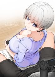 Rule 34 | 1boy, 1girl, ass, back, bed, black shorts, blue eyes, bra, bra strap, breasts, cleavage, closed mouth, collarbone, commentary request, dated, downblouse, fang, highres, huge breasts, lavender shirt, looking at viewer, looking back, multicolored hair, pixiv id, playstation controller, pov, shirt, short hair, short sleeves, shorts, signature, silver hair, sitting, smile, twitter username, underwear, uzaki-chan wa asobitai!, uzaki hana, white bra, white shirt, xiangzi box