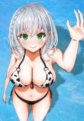 Rule 34 | 1girl, animal print, bikini, blush, braid, breasts, cleavage, cow print, cowboy shot, front-tie top, green eyes, grey hair, highres, hololive, kusogaki023, large breasts, looking at viewer, medium hair, mole, mole on breast, navel, o-ring, o-ring bikini, ocean, outstretched hand, partially submerged, shirogane noel, smile, solo, swimsuit, thighs, virtual youtuber, wading