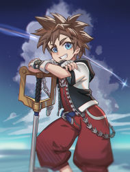 Rule 34 | 1boy, blue eyes, brown hair, child, commentary request, highres, keyblade, kingdom hearts, male focus, night, night sky, outdoors, sky, solo, sora (kingdom hearts), teeth, whinghope