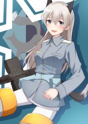 Rule 34 | 1girl, absurdres, animal ears, belt pouch, blue background, blue jacket, blush, breasts, eila ilmatar juutilainen, emu 1316, fox ears, fox tail, gun, hair between eyes, highres, holding, holding gun, holding weapon, jacket, long hair, long sleeves, looking at viewer, machine gun, medium breasts, mg42, open mouth, pantyhose, pouch, purple eyes, smile, solo, strike witches, tail, weapon, white hair, white pantyhose, world witches series