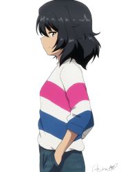 Rule 34 | 1girl, andou (girls und panzer), artist name, black hair, black pants, blouse, brown eyes, bukkuri, closed mouth, commentary request, dark-skinned female, dark skin, dated, from side, girls und panzer, hands in pockets, long sleeves, looking at viewer, medium hair, messy hair, pants, print shirt, shirt, signature, simple background, smile, solo, standing, upper body, white background, white shirt