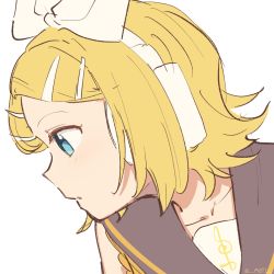Rule 34 | 1girl, aqua eyes, blonde hair, bow, collar, collarbone, commentary, grey collar, hair bow, hair ornament, hairclip, headphones, highres, kagamine rin, leaning forward, looking to the side, m0ti, portrait, sailor collar, short hair, sketch, solo, swept bangs, treble clef, twitter username, vocaloid, white background, white bow