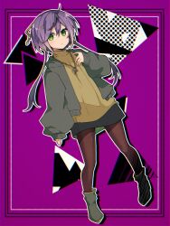 Rule 34 | 1girl, absurdres, black hair, blush, chain necklace, cropped hoodie, full body, green eyes, hair ornament, hairclip, hand on own chest, highres, hood, hood down, hoodie, jewelry, long sleeves, multicolored hair, necklace, original, pantyhose, purple background, purple hair, rageno0000, short hair with long locks, solo, sweater