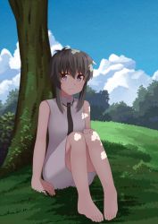 Rule 34 | 10s, 1girl, bad id, bad pixiv id, bare shoulders, barefoot, blush, cloud, dacchi, day, hair between eyes, hand on own knee, highres, kitayama shizuku, looking at viewer, mahouka koukou no rettousei, necktie, scenery, school uniform, short hair with long locks, sitting, sky, sleeveless, smile, solo, thighs, tree shade