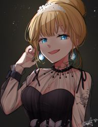 Rule 34 | 1girl, arm tattoo, black background, black dress, blonde hair, blue eyes, breasts, cleavage, diamond earrings, dress, earrings, glowing, glowing eyes, hair bun, hololive, hololive english, jewelry, looking at viewer, medium breasts, mittsu, mole, mole on breast, official alternate costume, short hair, single hair bun, smile, solo, strapless, strapless dress, tattoo, upper body, virtual youtuber, watson amelia, watson amelia (3rd costume)