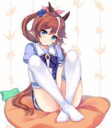 Rule 34 | 1girl, animal ears, between legs, blue eyes, blush, bow, brown hair, carrot, carrot-shaped pillow, closed mouth, commentary request, convenient leg, covering privates, covering crotch, crossed ankles, crown, fingernails, fukiaki, hair between eyes, hair ribbon, hand between legs, high ponytail, horse ears, long hair, multicolored hair, no shoes, pillow, pink ribbon, pleated skirt, ponytail, puffy short sleeves, puffy sleeves, purple bow, purple shirt, purple skirt, ribbon, shirt, short sleeves, sidelocks, sitting, skirt, smile, solo, star (symbol), streaked hair, thighhighs, tokai teio (umamusume), umamusume, very long hair, white hair, white thighhighs