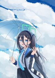 1girl akaya_(pixiv20545353) aris_(blue_archive) black_hair blue_archive blue_eyes hairband highres long_hair looking_at_viewer one_side_up open_mouth parasol smile solo umbrella