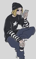 Rule 34 | 1boy, a&#039;he (the legend of luoxiaohei), beanie, black hat, black shirt, blonde hair, blue eyes, cup, drruraguchi, foot out of frame, grey background, hat, highres, holding, holding cup, holding phone, invisible chair, layered sleeves, long sleeves, luo xiaohei zhanji, phone, print shirt, shirt, short hair, short over long sleeves, short sleeves, simple background, sitting, solo