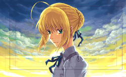 Rule 34 | 00s, 1girl, ahoge, artoria pendragon (fate), blonde hair, cloud, face, fate/stay night, fate (series), floating hair, green eyes, light smile, looking at viewer, neck ribbon, oira, oira (kagaribi), ribbon, saber (fate), shirt, sky, solo, sunset, viewfinder