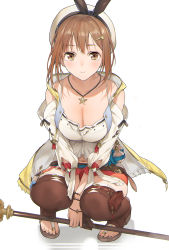 Rule 34 | 1girl, atelier (series), atelier ryza, atelier ryza 1, breasts, bridal legwear, brown hair, brown thighhighs, cleavage, closed mouth, collarbone, hair ornament, hairclip, hat, highres, jewelry, large breasts, looking at viewer, navel, necklace, neee-t, red shorts, reisalin stout, short hair, short shorts, shorts, solo, squatting, star (symbol), star necklace, thighhighs, toes, white background, white hat, white thighhighs