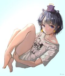 Rule 34 | 1girl, bare legs, barefoot, blue eyes, bob cut, closed mouth, collarbone, commentary, english commentary, gradient background, gradient hair, highres, hololive, hololive english, knees up, legs, looking at viewer, multicolored hair, ninomae ina&#039;nis, ninomae ina&#039;nis (loungewear), octopus, official alternate costume, official alternate hair length, official alternate hairstyle, orange hair, phos (s phos), pointy ears, print shirt, shirt, short sleeves, simple background, t-shirt, takodachi (ninomae ina&#039;nis), tentacle hair, twitter username, virtual youtuber, white shirt