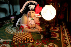 Rule 34 | 1girl, board game, breasts, captain liliana, captain liliana (cosplay), chess, chouzuki maryou, cosplay, hat, large breasts, photo (medium), pink hair, pirate, pirate hat, plump, purple eyes, queen&#039;s blade, queen&#039;s blade rebellion