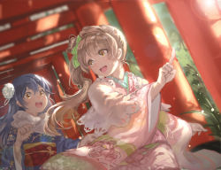 Rule 34 | 10s, 2girls, blue hair, bow, brown eyes, brown hair, dutch angle, flower, hair bow, hair flower, hair ornament, highres, japanese clothes, kimono, looking at another, looking back, love live!, love live! school idol project, minami kotori, multiple girls, obi, pointing, running, sash, side ponytail, sonoda umi, torii, toyo (s9654431), wide sleeves