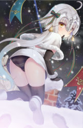 Rule 34 | 1girl, ahoge, arm support, ass, bell, black gloves, black panties, black thighhighs, boots, bow, capelet, closed mouth, dress, elbow gloves, fate/grand order, fate (series), fur-trimmed capelet, fur trim, gloves, green bow, green ribbon, hair bow, headpiece, jeanne d&#039;arc (fate), jeanne d&#039;arc alter santa lily (fate), kneeling, long hair, looking at viewer, looking back, night, night sky, panties, ribbon, sack, seiru (prairie), silver hair, sky, smile, snow, snowing, solo, star (sky), starry sky, striped bow, striped clothes, striped panties, striped ribbon, thighhighs, underwear, very long hair, white capelet, white dress, white footwear