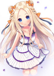 Rule 34 | 1girl, abigail williams (fate), absurdres, bare arms, bare shoulders, blonde hair, blue eyes, blush, bow, braid, collarbone, commentary request, cropped legs, double bun, dress, fate/grand order, fate (series), gradient background, hair bow, hair bun, highres, ko yu, layered dress, long hair, looking at viewer, multiple hair bows, orange bow, parted bangs, parted lips, petals, purple background, sleeveless, sleeveless dress, smile, solo, very long hair, white background, white dress
