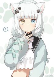 Rule 34 | 1girl, ?, absurdres, animal ear fluff, animal ears, blue eyes, camisole, closed mouth, commentary, crop top, hand up, heterochromia, highres, long sleeves, looking at viewer, navel, original, paw hair ornament, paw print, paw print background, puffy long sleeves, puffy sleeves, signature, simple background, skindentation, sleeves past wrists, sofra, solo, spoken question mark, symbol-only commentary, twitter username, upper body, white background, white camisole, white hair, yellow eyes
