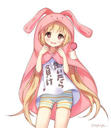 Rule 34 | &gt;:d, 1girl, :d, animal hood, brown eyes, candy, clothes writing, food, futaba anzu, himouto! umaru-chan, hood, idolmaster, idolmaster cinderella girls, light brown hair, lollipop, long hair, looking at viewer, nyanya, open mouth, parody, rabbit hood, shirt, shorts, simple background, smile, solo, striped clothes, striped shorts, t-shirt, translated, twitter username, v-shaped eyebrows, white background, you work you lose
