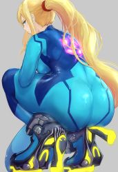 Rule 34 | 1girl, ass, blonde hair, blue bodysuit, blush, bodysuit, from behind, glowing, grey background, high heels, high ponytail, highres, huge ass, impossible bodysuit, impossible clothes, ippers, kneeling, looking at viewer, looking back, metroid, mole, mole under mouth, nintendo, samus aran, shiny clothes, simple background, skin tight, solo, zero suit