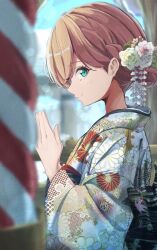 1girl alternate_costume aqua_eyes blurry blurry_background blurry_foreground closed_mouth commentary crossed_bangs floral_print floral_print_kimono flower green_flower hair_bun hair_flower hair_ornament highres hinoshita_kaho japanese_clothes kimono link!_like!_love_live! looking_at_viewer love_live! marishiten_(mar1sh110) orange_hair outdoors palms_together pink_flower profile short_hair shrine single_hair_bun smile solo upper_body virtual_youtuber white_kimono