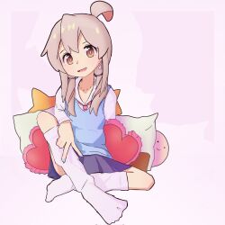Rule 34 | 1girl, ahoge, blue vest, brown eyes, c:, collarbone, commentary, curly hair, earrings, english commentary, full body, grey hair, gyaru, heart, heart-shaped pillow, highres, jewelry, kneehighs, kogal, long hair, looking at viewer, loose socks, low twintails, necklace, no shoes, onii-chan wa oshimai!, oyama mahiro, pillow, pink background, retoleedraws, shirt, simple background, sitting, smile, socks, solo, spread legs, twintails, v, vest, white background, white shirt, white socks