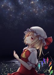 1girl ascot blonde_hair collared_shirt commentary_request crystal female_focus flandre_scarlet frilled_shirt_collar frills hair_ribbon hand_up hat highres kashiwagi_yamine long_hair mob_cap night night_sky one_side_up outdoors parted_lips puffy_short_sleeves puffy_sleeves red_eyes red_ribbon red_skirt red_vest ribbon shirt short_sleeves sidelocks skirt sky solo star_(sky) starry_sky touhou vest white_hat white_shirt wings yellow_ascot