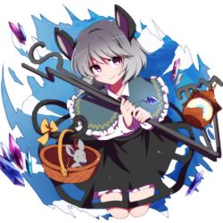 Rule 34 | 1girl, animal ears, bad id, bad twitter id, basket, bishamonten&#039;s pagoda, black skirt, bow, capelet, closed mouth, crystal, dowsing rod, full body, grey hair, jewelry, long sleeves, looking at viewer, mouse (animal), mouse ears, mouse tail, nazrin, pendant, pink eyes, shirt, short hair, skirt, smile, solo, tail, tail bow, tail ornament, touhou, white shirt, yellow bow, you (noanoamoemoe)
