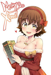 Rule 34 | 1girl, bare shoulders, blush, bow, box, breasts, brown hair, cleavage, collarbone, dress, earrings, fur-trimmed dress, fur-trimmed sleeves, fur trim, gift, gift box, hair ornament, hairband, hairclip, heart, highres, holding, holding gift, honda mio, idolmaster, idolmaster cinderella girls, jewelry, jp06, long sleeves, looking at viewer, medium breasts, merry christmas, necklace, off-shoulder dress, off shoulder, red hairband, santa costume, short hair, simple background, solo, star (symbol), star necklace, stud earrings, tareme, underbust, upper body, white background, yellow bow, yellow eyes
