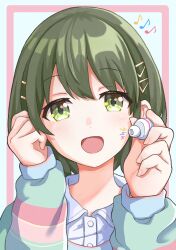 Rule 34 | 1girl, blue background, blush, dot nose, earphones, green eyes, green hair, hair ornament, hairpin, highres, holding, idolmaster, idolmaster shiny colors, long sleeves, looking at viewer, multicolored clothes, musical note, nanakusa nichika, open mouth, pink background, shirt, short hair, simoumi 217, smile, solo, two-tone background, white shirt