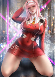 Rule 34 | 1girl, arm up, darling in the franxx, donyta, horns, kneeling, pink hair, zero two (darling in the franxx)
