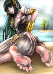 Rule 34 | 1girl, barefoot, black hair, cleopatra (fate), fate/grand order, fate (series), feet, green eyes, hand on own ass, highres, long hair, looking at viewer, parted lips, smile, soles, toes