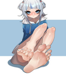 Rule 34 | 1girl, absurdres, barefoot, blue eyes, blush, ecchi-o, feet, gawr gura, highres, hololive, hololive english, long hair, looking at viewer, multicolored hair, smile, soles, streaked hair, toes, virtual youtuber, white hair