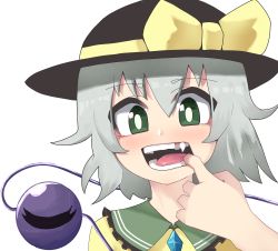 Rule 34 | 1girl, black hat, bow, bright pupils, commentary request, crooked teeth, fang, finger in own mouth, frilled shirt collar, frills, green eyes, hair between eyes, hand up, hat, hat bow, highres, komeiji koishi, light green hair, looking at viewer, mouth pull, open mouth, shirt, simple background, solo, teeth, third eye, tongue, topadori, touhou, upper body, white background, white pupils, yellow bow, yellow shirt