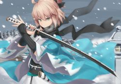 Rule 34 | 1girl, black bow, black scarf, blonde hair, bow, cloud, cloudy sky, fate (series), green eyes, hair between eyes, hair bow, haori, high ponytail, highres, holding, holding sword, holding weapon, japanese clothes, katana, kimono, koha-ace, kou v05first, long sleeves, looking at viewer, okita souji (fate), okita souji (koha-ace), outdoors, scarf, short hair, short ponytail, sky, snowing, solo, sword, weapon, white kimono, wide sleeves