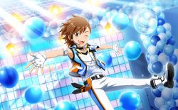 Rule 34 | 1boy, balloon, belt, brown eyes, brown hair, child, fingerless gloves, gloves, highres, idolmaster, idolmaster side-m, idolmaster side-m live on stage!, looking at viewer, male focus, official art, one eye closed, outstretched arms, pants, shoe soles, shoes, spotlight, spread arms, tachibana shiro (idolmaster), teeth, third-party source, upper teeth only