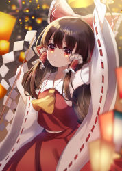 Rule 34 | 1girl, absurdres, ametama (runarunaruta5656), arm up, ascot, black hair, blurry, blurry background, blurry foreground, bow, closed mouth, collar, collared shirt, cowboy shot, depth of field, detached sleeves, frilled bow, frilled collar, frills, gohei, hair bow, hair tubes, hakurei reimu, highres, holding, lantern, long hair, looking at viewer, midriff peek, navel, night, outdoors, red bow, red eyes, red shirt, red skirt, ribbon-trimmed sleeves, ribbon trim, shirt, sidelocks, skirt, skirt set, sleeveless, sleeveless shirt, smile, solo, standing, summer festival, touhou, white sleeves, wide sleeves, yellow ascot