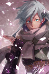 Rule 34 | 1girl, artist name, blue eyes, commentary, dated, fatearia, fingerless gloves, gloves, grey hair, gun, hair between eyes, hair ornament, hairclip, highres, holding, looking at viewer, rifle, scarf, short hair, sinon, smile, sniper rifle, solo, sword art online, weapon