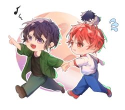 2boys :d black_hair black_shirt blue_pants chibi chibi_only given green_pants green_shirt hand_on_another&#039;s_wrist highres long_sleeves male_focus multiple_boys murata_ugetsu musical_note objectification okiba_2 open_clothes open_mouth open_shirt orange_eyes outline pants purple_eyes red_hair satou_mafuyu shirt short_hair simple_background smile sweatdrop t-shirt teeth two-tone_shirt uenoyama_ritsuka walking white_background white_outline white_shirt