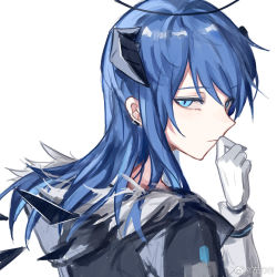 Rule 34 | 1girl, arknights, black jacket, blue eyes, blue hair, chinese commentary, demon horns, ear piercing, energy wings, facing away, fur-trimmed hood, fur trim, gloves, hair between eyes, halo, hand to own mouth, hood, horns, jacket, long hair, looking back, mostima (arknights), piercing, portrait, simple background, solo, weibo watermark, white background, white gloves, zuo daoxing
